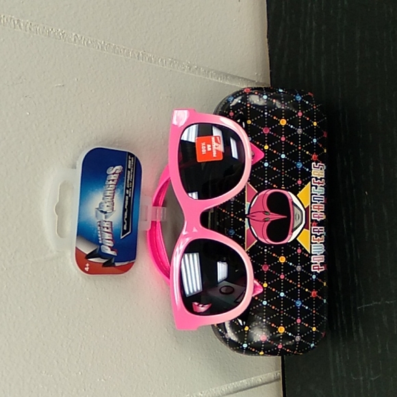 2 for $20 NWT POWER RANGERS SUNGLASSES WITH CASE - Picture 4 of 5